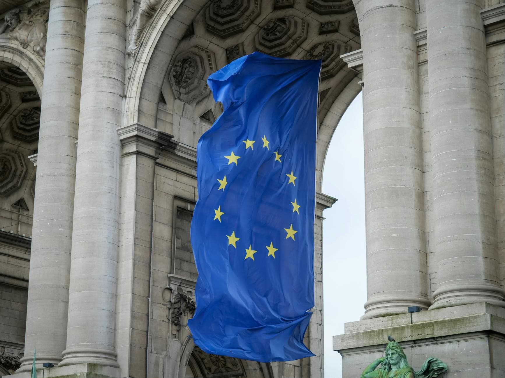 EU AI Act: Ab August 2026 greifen Transparenzpflichten, Bundesnetzagentur wird Marktaufsicht