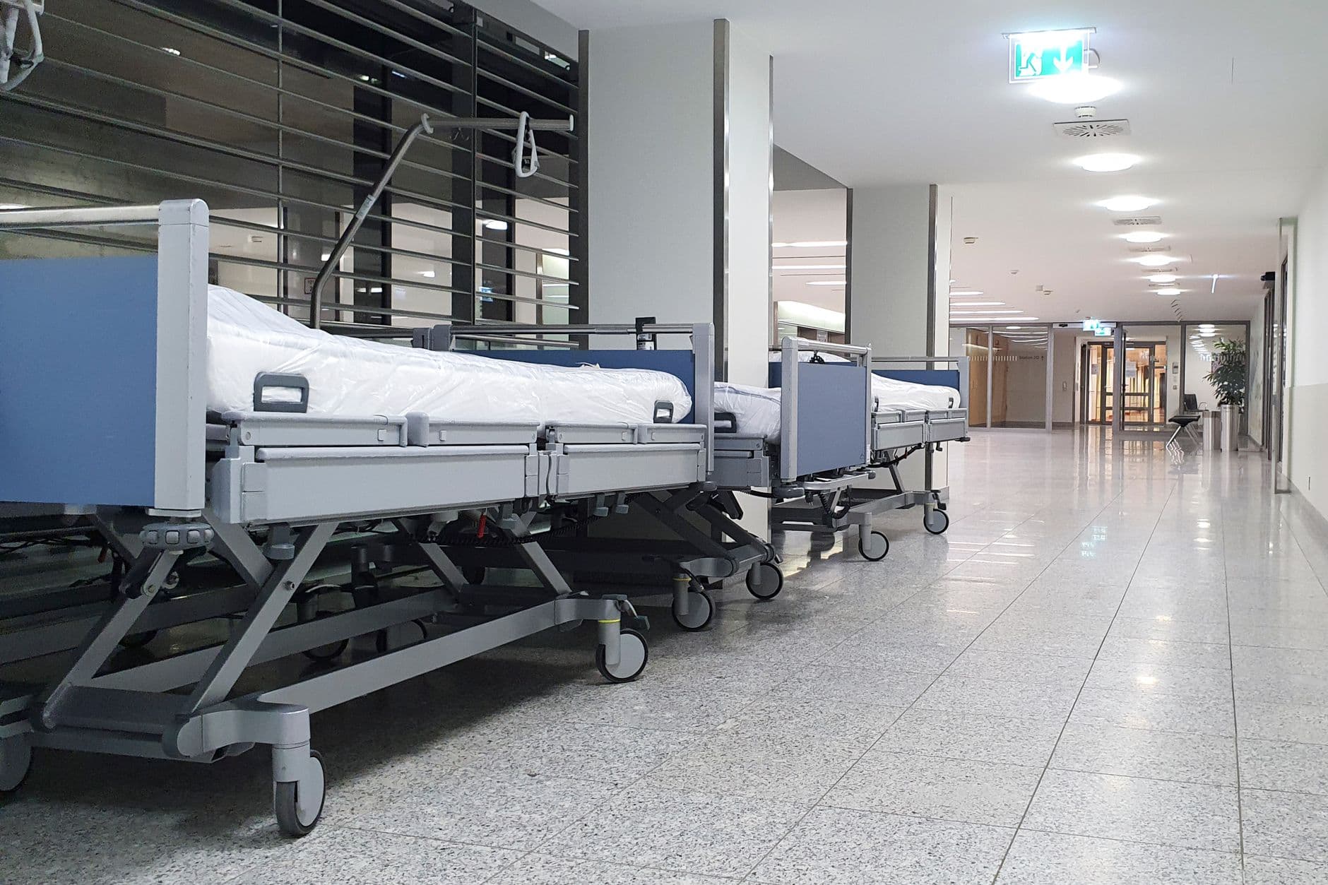 Hitzeschutz im Härtetest: Ärztevertreter fordern verbindliche Pläne für Kliniken und Pflege – Symbolbild