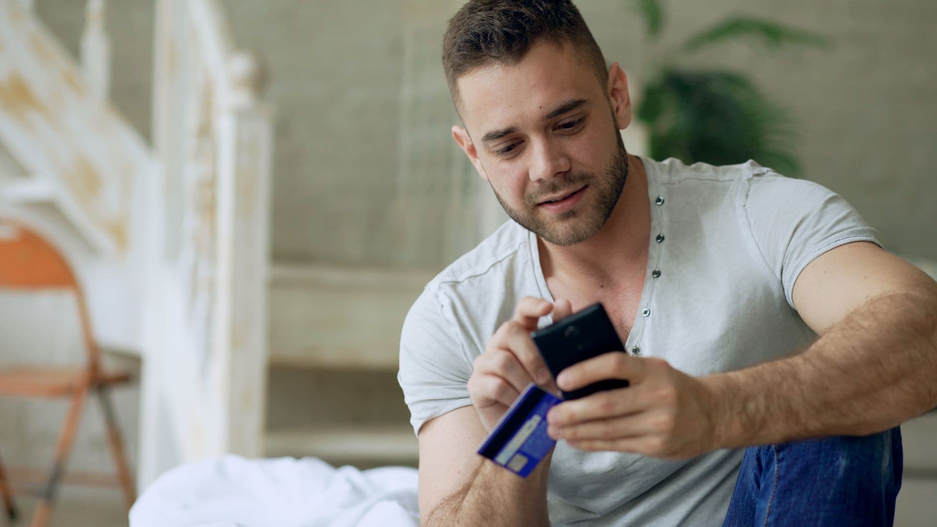 EU-Reparaturregeln für Smartphones: Was Käufer ab sofort beachten müssen – Symbolbild