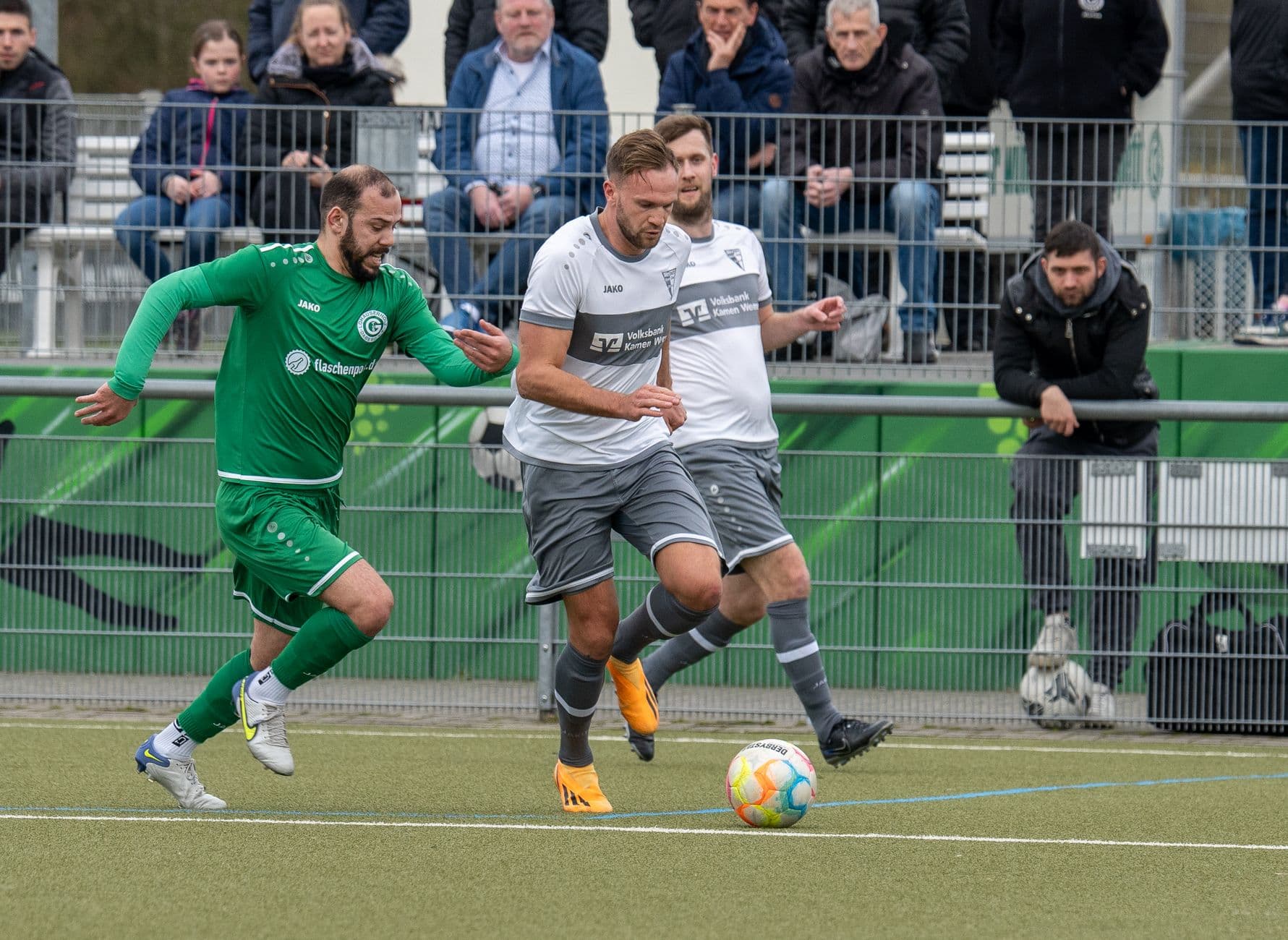 Bahnstreiks und teure Charterbusse treiben Reisekosten der 3.-Liga-Vereine in die Höhe – Symbolbild