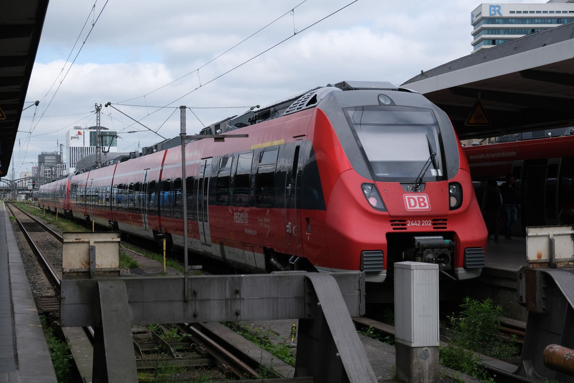 Deutsche Bahn baut BahnBonus um: Statusstufen, Punktelogik und Prämien werden neu geordnet – Symbolbild