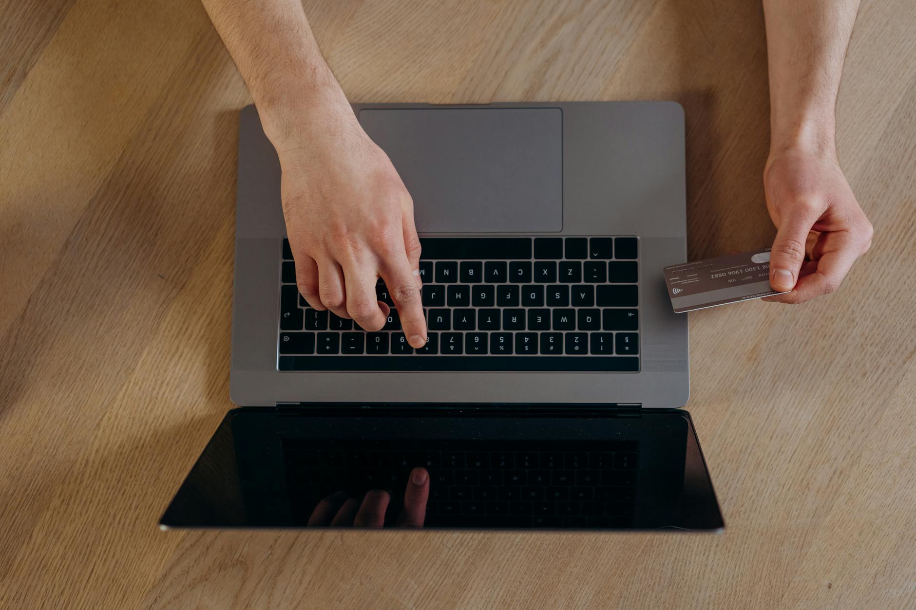 E-Rechnungspflicht überfordert Kommunen: Handwerk klagt über inkompatible Formate