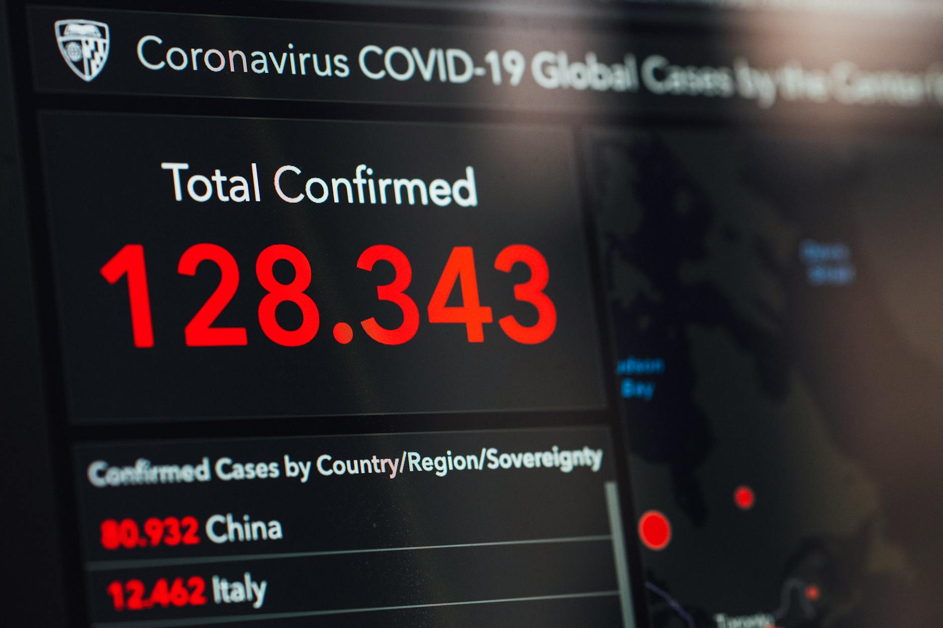 Cybercrime-Lagebild 2025: 334.000 Fälle, zwei Drittel aus dem Ausland